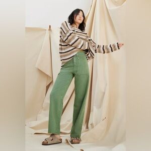 BDG Bella Baggy Patch Pocket Jean Size 25